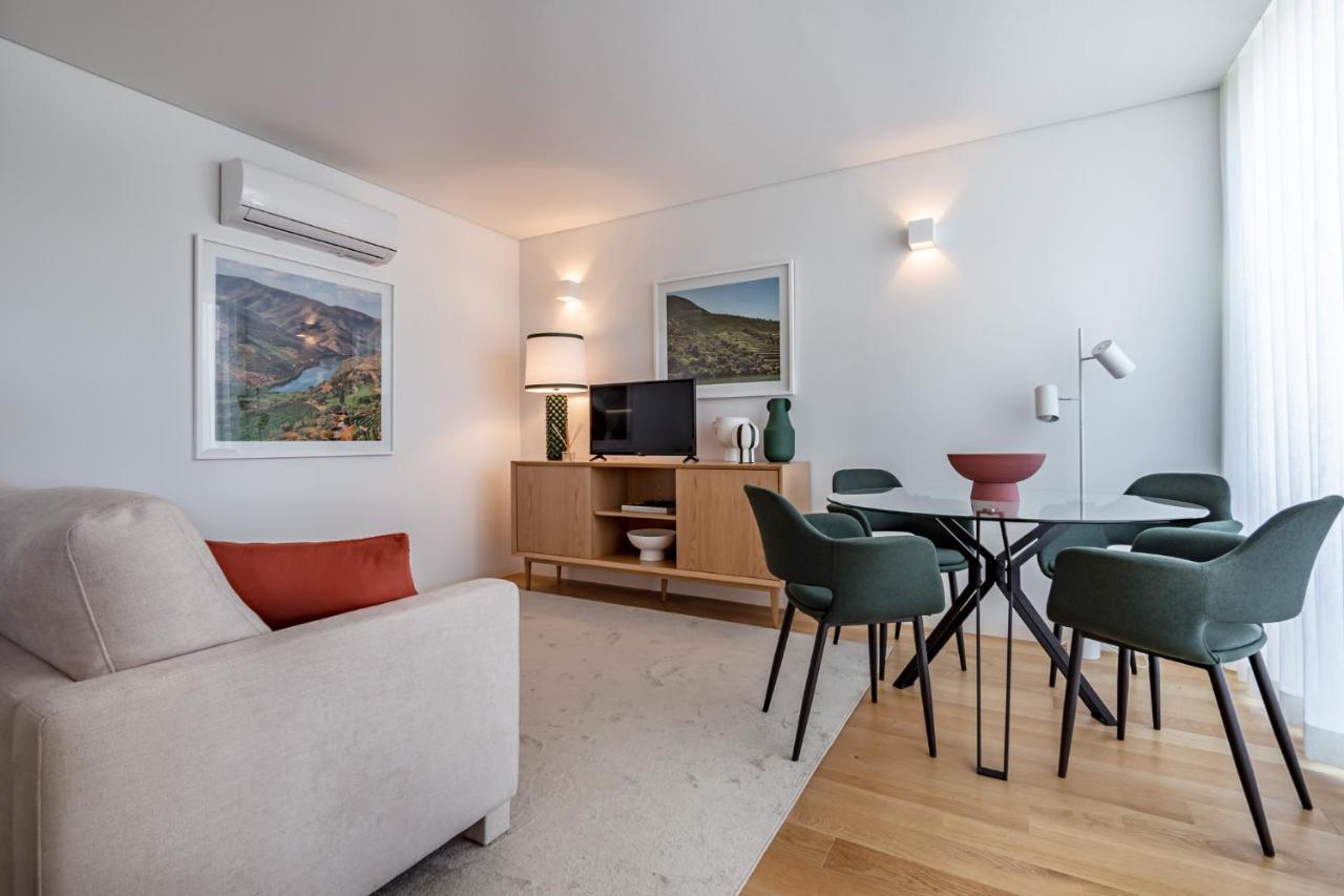 Bonfim Living - Great Location, Al Fresco Dining And Free Private Parking Apartman Porto Kültér fotó